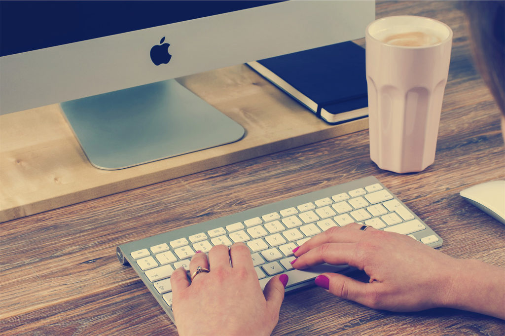 Assistante administrative indépendante en télétravail